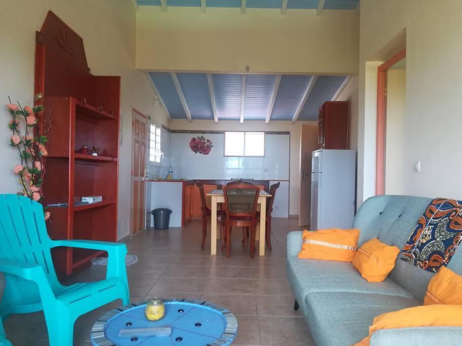 Haut De Villa Avec Vue Sur La Mer سانت-روز المظهر الخارجي الصورة